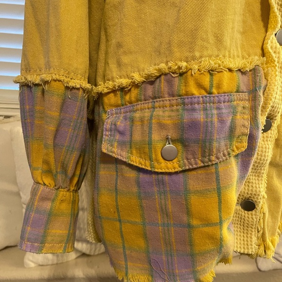 POL Yellow & Plaid Patchwork Raw Hem Distressed Shacket - Picture 5 of 11